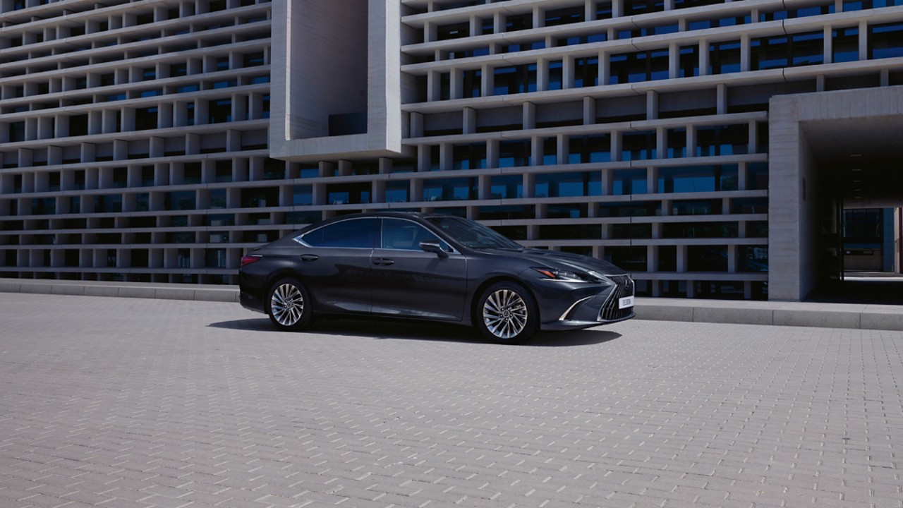 2024-lexus-es-business-plus-hero-1920x1080-in-perpituity-1